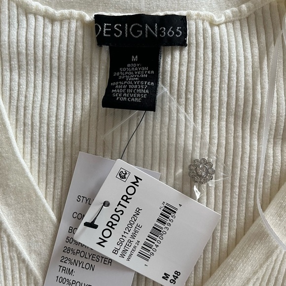 New! Design 365 Designer Brand Elegant White V-Neck Women's Sweater Medium - Picture 13 of 16